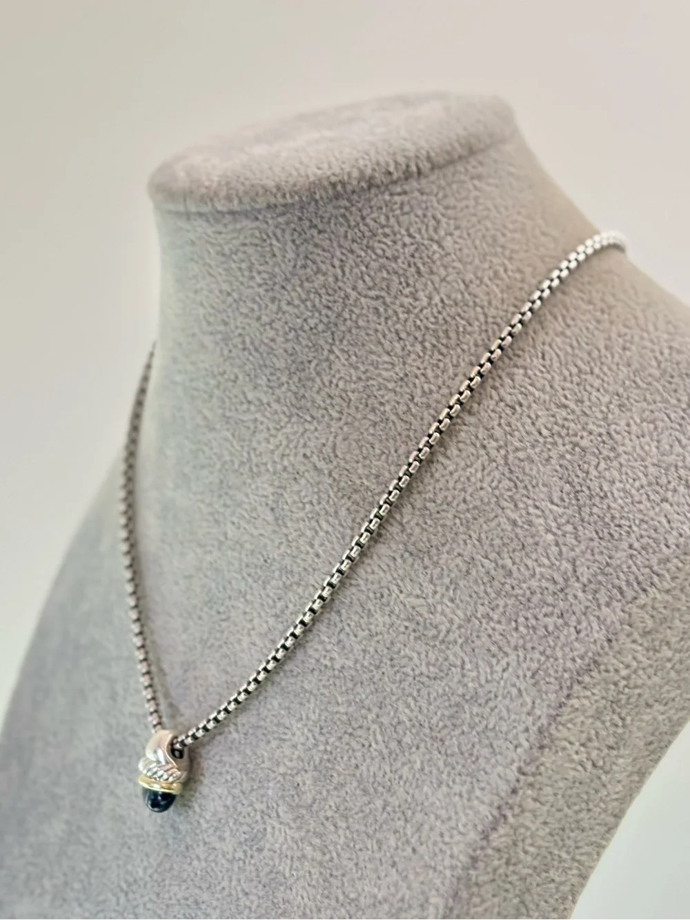 David Yurman 925 & 14k Gold Acorn Pendant Necklace with Black Onyx 16